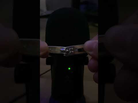 [ASMR] Mic Scratching and Tapping With Foam Cover (First time doing asmr)