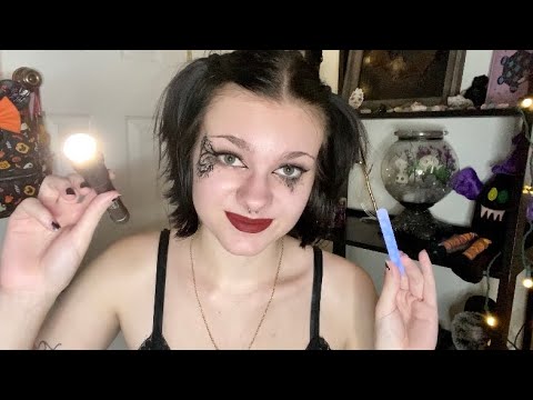 ASMR | Follow The Light 🔦 Visual Triggers & Whispering