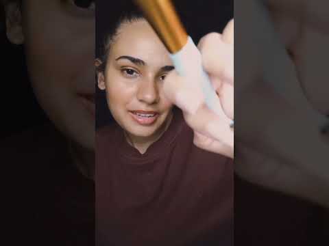 ASMR PINCEL NO SEU ROSTO DELICADAMENTE!#asmr #viral #shotviral #shorts #short #sonsdeboca #tapping
