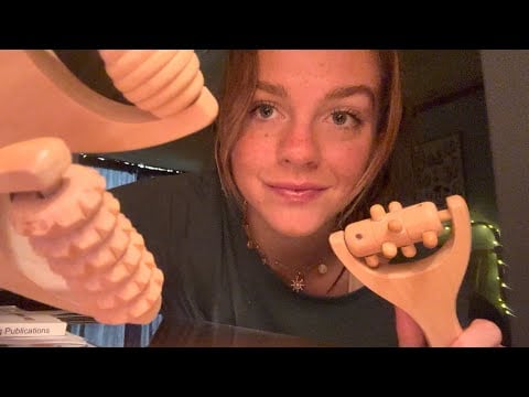 ASMR Giving you a Back Massage 