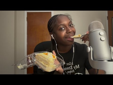ASMR Chantilly Cake Mukbang 🥭 🍰