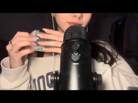 ASMR scratching on different textures items [scratching, tapping, minimal talking]