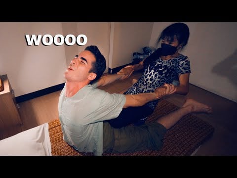 ASMR: HO PROVATO IL MASSAGGIO THAI con una MASSAGGIATRICE Thailandese che MI HA DISTRUTTO!