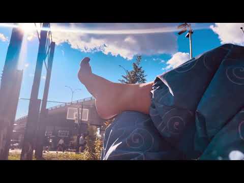 ASMR bare feet in the clouds