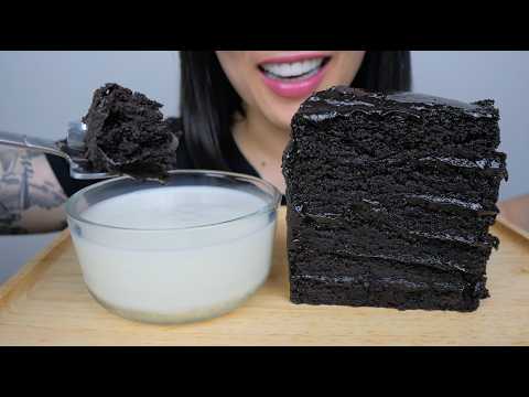 SIX LAYER CHOCOLATE CAKE (ASMR EATING SOUNDS) NO TALKING | SAS-ASMR