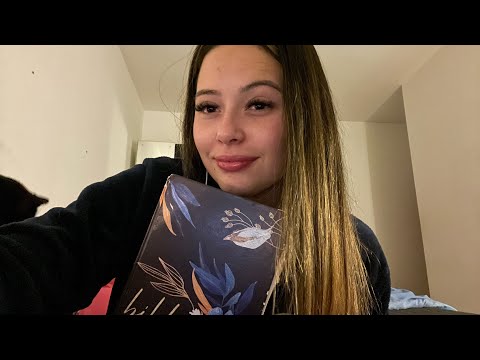 ASMR CRISTÃO - Sussurrando  um recado de Deus pra você / Leitura da Bíblia