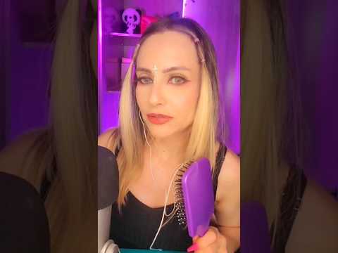 ASMR-PENTEANDO SEU CABELO #shorts