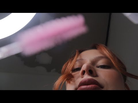 ASMR ROLEPLAY DOING YOUR LASHES (en ingles)