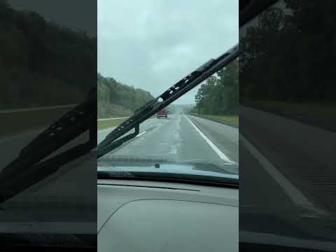 Road-trip USA - the sleep inducing sound of old windshield wipers