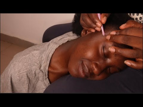 ASMR Relaxing Face Touching, Nitpicking and Gentle Whispers for Sleep😴