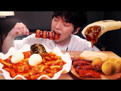 MUKBANG 매콤 달콤 신전떡볶이와 BHC 먹방 | 뿌링핫도그,소떡,치즈볼,꿀떡,김밥 Tteokbokki, BHC HOTDOGS, Cheese Ball EATING SOUNDS