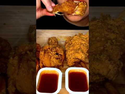 Eating Popeyes chicken #shorts #asmr #ytshortsvideo  #popeyes