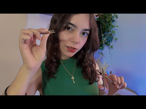 ASMR | Fazendo sua sobrancelha para as festas de fim de ano