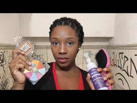 ASMR AMIGA FAZ SUA MAQUIAGEM NO BANHEIRO DA ESCOLA POR 5$(esfoliação facial,tapping,sons caseirinho)
