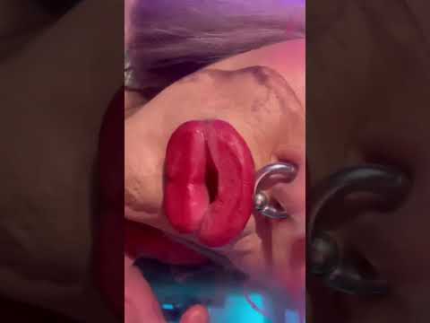 ASMR Glass Kissing 💓 Mouth Sounds #asmr #tingles #mouthsounds