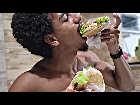 ASMR 2 CONTO, ESSE DELICIOSO HAMBÚRGUER 🤤 #mukbang 🍔 #asmr 👅💦