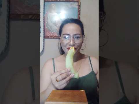 HOW I EAT HONEYDEW MELON#shortsfeed #mukbang #eatingshow #food #everyone #funny #food #asmr