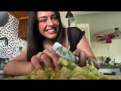 ASMR | Mexican Moms on a Hot Day for No Reason (Making Ensalada de Pollo)
