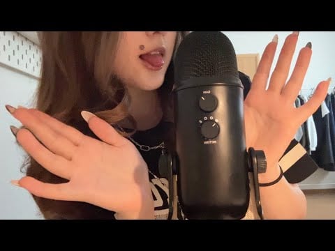 asmr | trying new triggers (jelly eating, hand lotion, mic scratching)