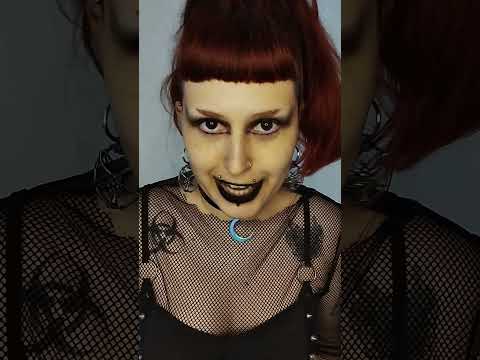 GAROTA GÓTICA CORTA SEU CABELO POR 2 REAIS NA ESCOLA #asmr #asmrsounds #relax  #asmrvideo