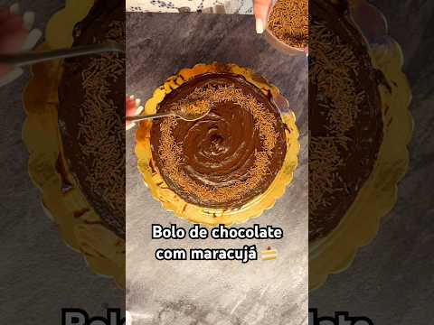 Bolo de chocolate com maracujá #bolodechocolate #bolodemaracuja #bolo