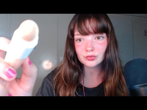 ASMR TE MAQUILLO EN MENOS DE 2 MIN