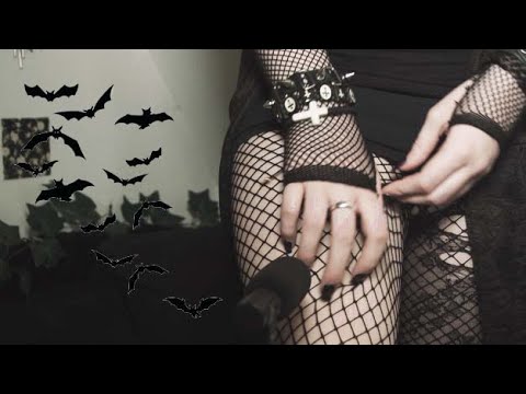 ASMR ✨ Goth Fishnet Scratching 🖤🦇