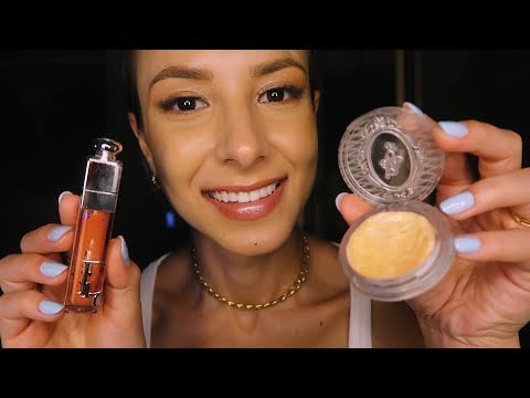 ASMR 1h me maquiando 🌧️ sons de maquiagens com sussurros e fofocas quentes 😴