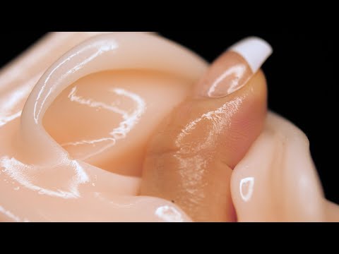 [ASMR] Penetrate the eardrum👂 Oil massage from inside the ear (subtitles, silicone ears, No Talking)