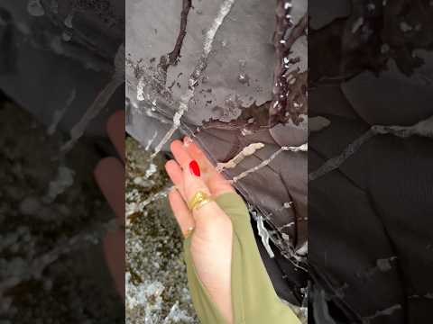 ASMR on an icy car ❄️🧊 #asmr #satisfying #visualtingle #tingles