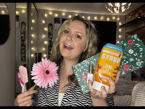 ASMR | Doing Your Make Up Using All The Wrong Products