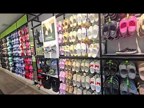 ASMR | Crocs Store Walk-Through (Whispered Voiceover)