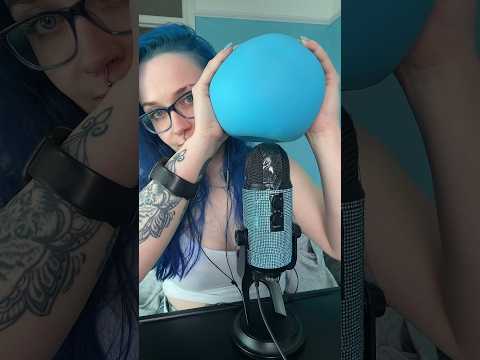 I’ve come to love this type of ASMR crinkle 😌😍 #shorts #asmrstressball #asmrcrinklesounds #asmr