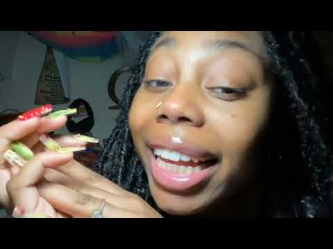 ASMR| Lofi ASMR Tapping On The Screen With Long Nails Triggers💅🏽✨