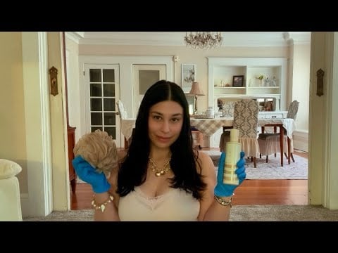 POV it’s time for a relaxing hand spa.￼ With soothing sounds of creamy lotion & gentle scrubbing. 