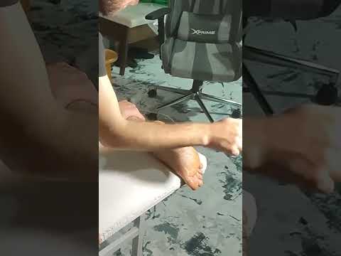 VERY RELAXING BACK LEG AND FOOT MASSAGE TURKISH THERAPY #massage #satisfying #relaxing #asmr #shorts