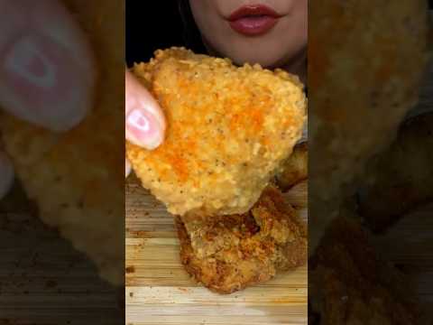 Eating crispy fried chicken! #asmr #food #chicken