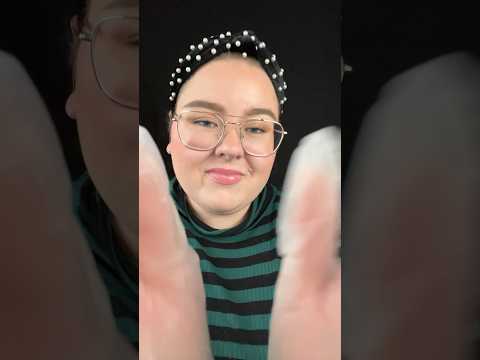Undersöker dig ✨ #relax #asmr #tingles #josefinasmr #facetouching #glovesasmr #asmrsvenska #relaxing