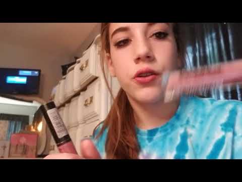 Asmr mouth sounds, kisses, lipsticks.