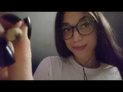 Asmr desenhando no seu rosto com lápis