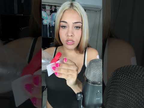 Asmr limpiandote la cara