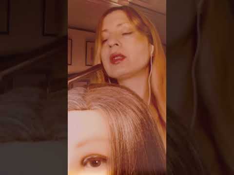 ASMR Hair 'Brush