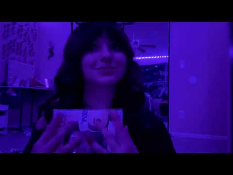 ASMR- 10 minute low light tapping and scratching!