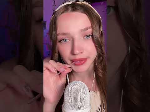 Spit painting your makeup #asmr #asmrsounds #asmrrelax #asmrtingles #asmrsleep #relax #tingles