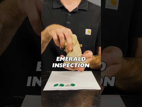 Minecraft Emerald Inspection  #asmr #minecraft
