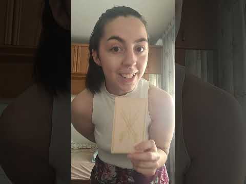 so just feel it 😗 #tarot #tarotreading #channeledmessage