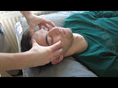 AMAZING HEAD AND BACK MASSAGE