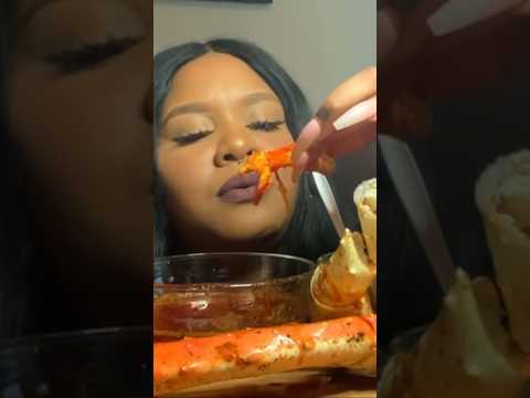 Bites!!! #asmr #mukbang #kingcrab #asmrsounds #eatingshow