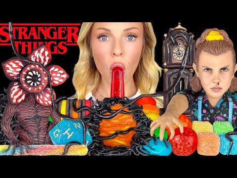 ASMR MUKBANG, Stranger Things, Eleven, Demogorgon, Edible Vecna Clock, Black Jelly JubJub, Oreos 먹방
