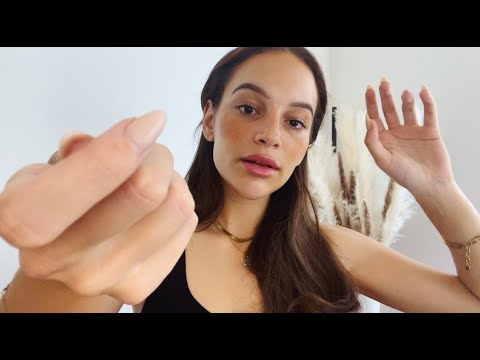ASMR | SLOW HAND MOVEMENTS | RAIN SOUNDS
